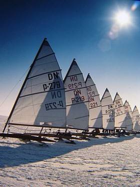 Sport invernali, vela sul ghiaccio