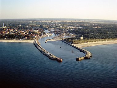 Ustka, porto do iate em Polnia