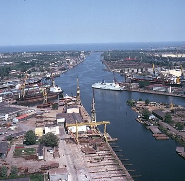 Port, widok z gry na port
