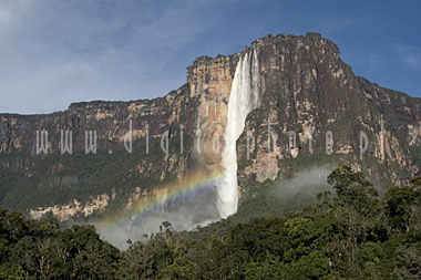 Automnes d'ange (ange de Salto) - les plus hautes chutes d'eau du monde