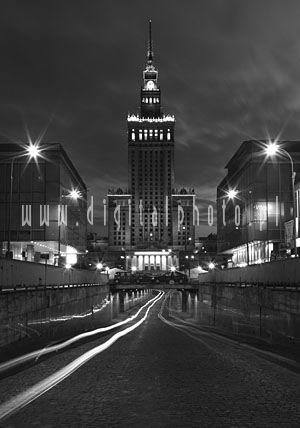 Palcio da cultura e da ciência - Varsvia na noite (B & W)
