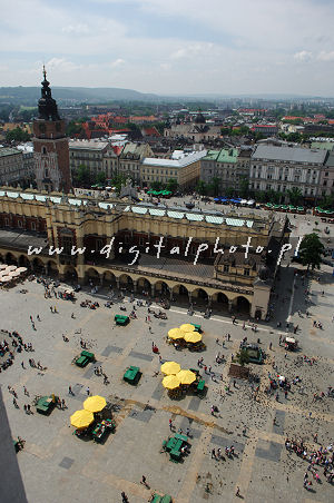 Fotos de Cracovia. El paño Pasillo (Sukiennice) en el cuadrado principal del mercado