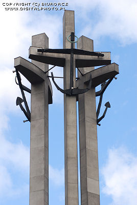 Monumento aos trabalhadores cados de 1970, Gdansk do Shipyard