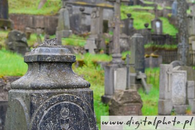 Anciens cimetières, monuments, le cimetière catholique