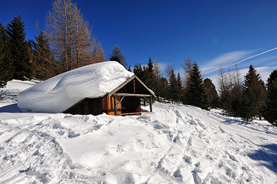 Ski-huis, vakantiehuisjes, winter in Itali