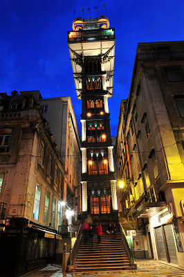 Nat i Lissabon, Elevator de Santa Justa
